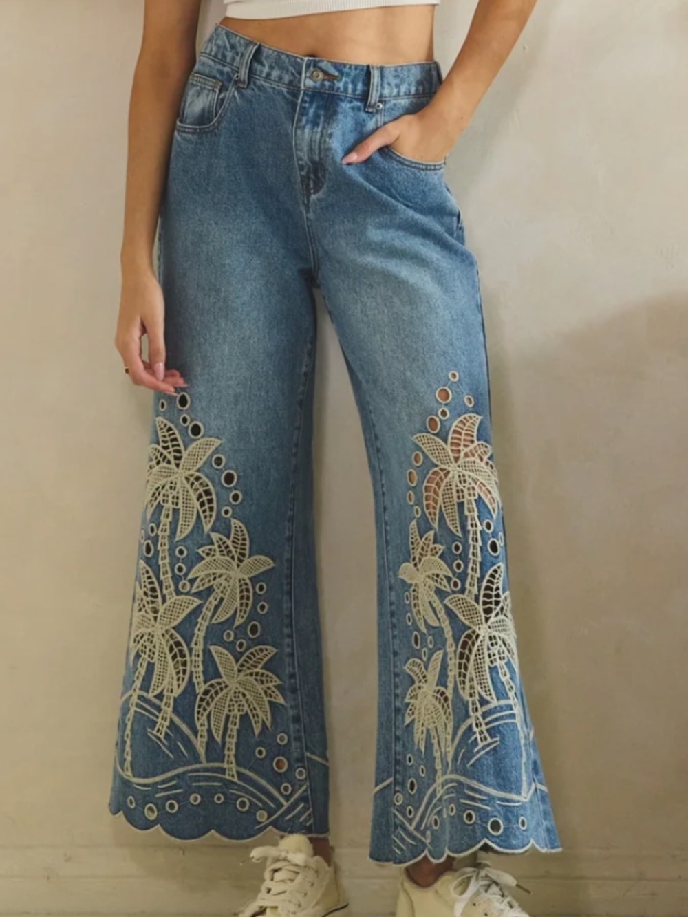Oli & Hali Medium Wash Tropical Trees cut out Scallop hem Cropped Denim Jeans